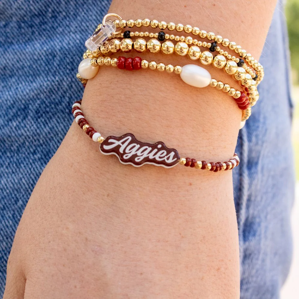 Aggies Beaded Blondes Script Colored Bracelet - Image 2