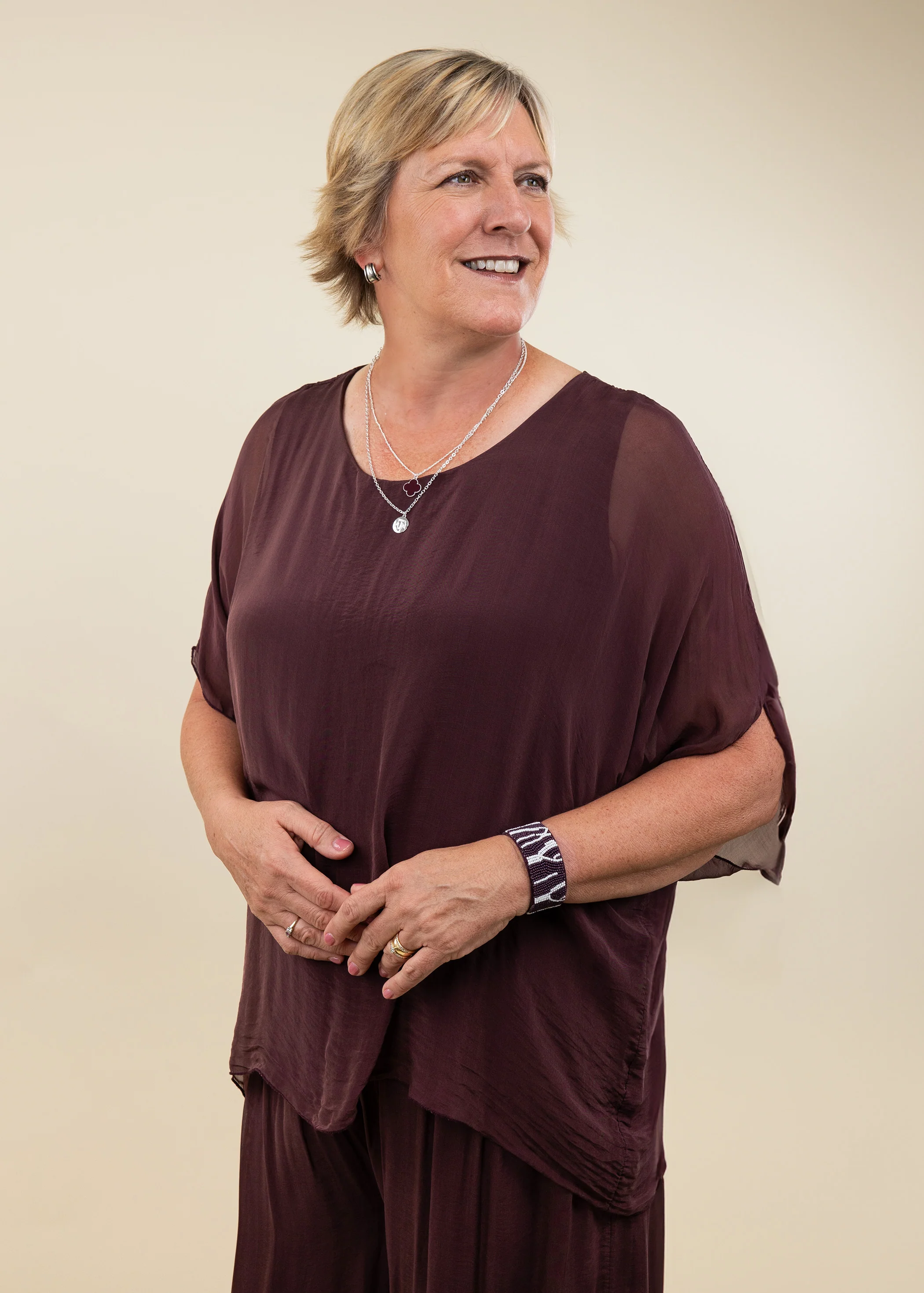 Collegiate Outfitters Maroon Flowy Top With Straight Bottom - Image 2