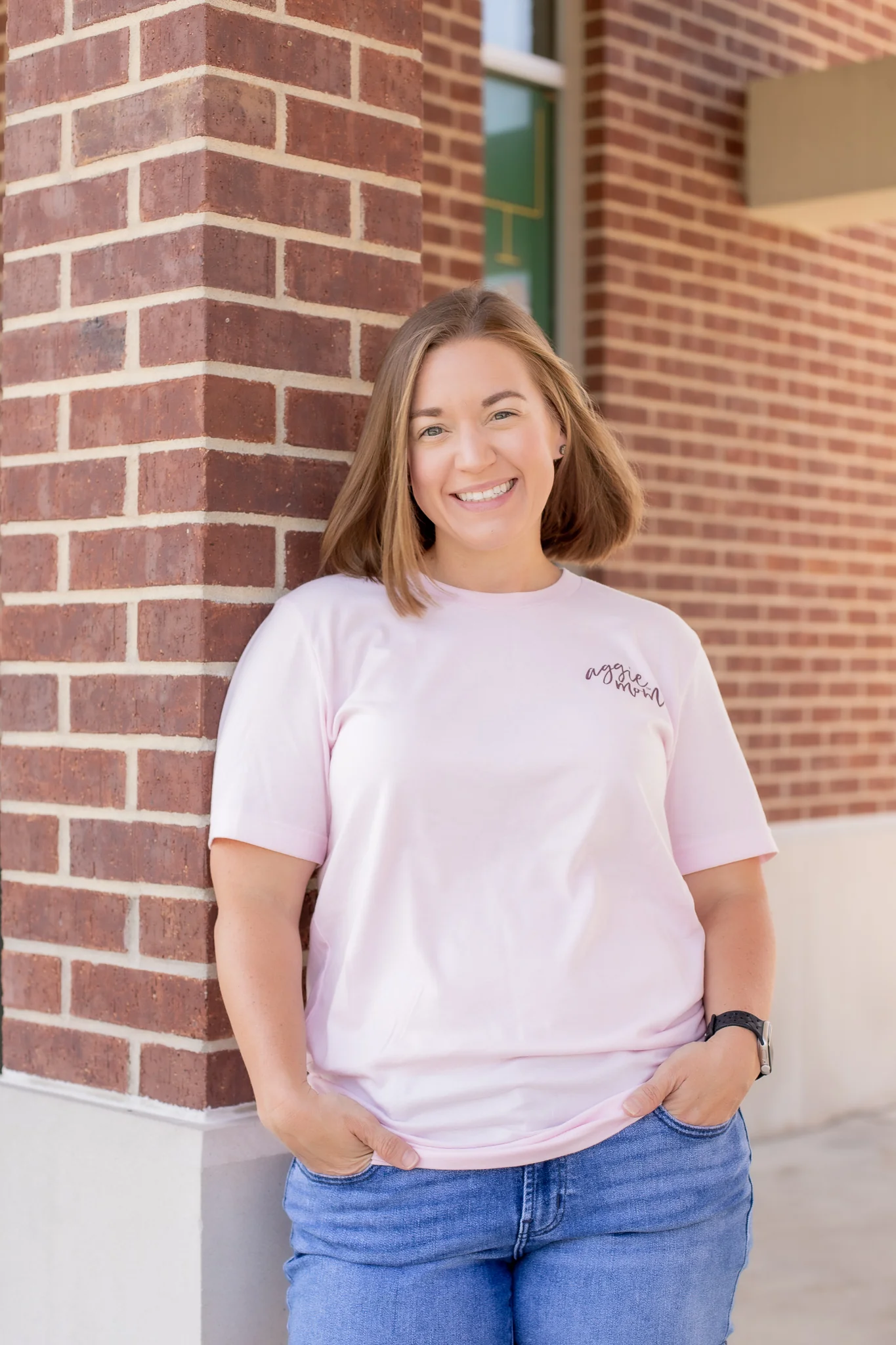Texas A&M Pink Cursive Aggie Mom T-Shirt - Image 5