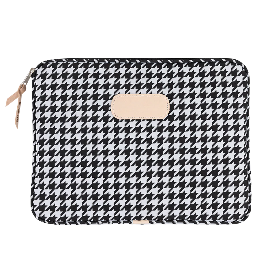 Jon Hart 15" Computer Case - Image 53