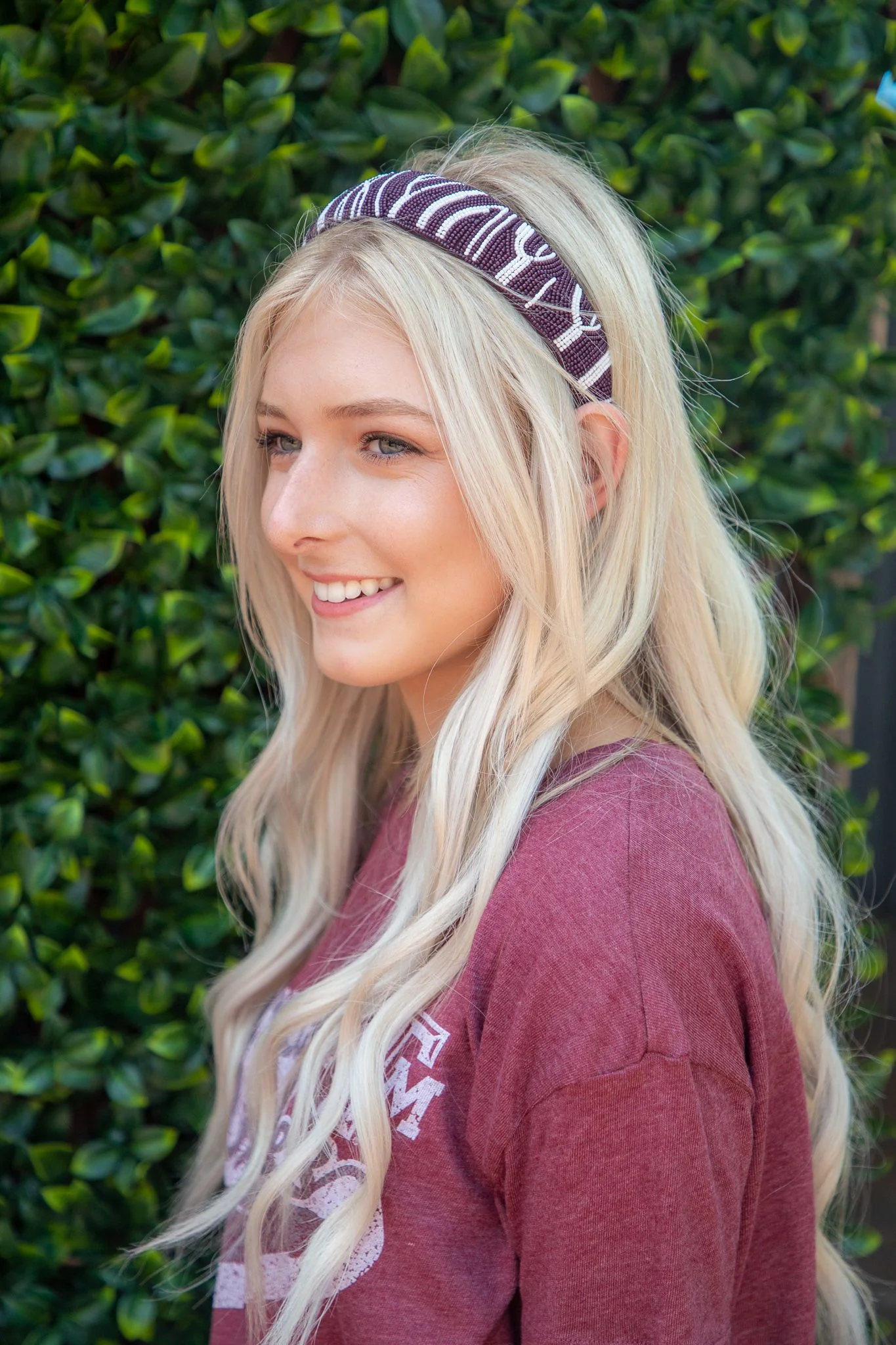Maroon And White Beaded Zebra Headband - Image 4