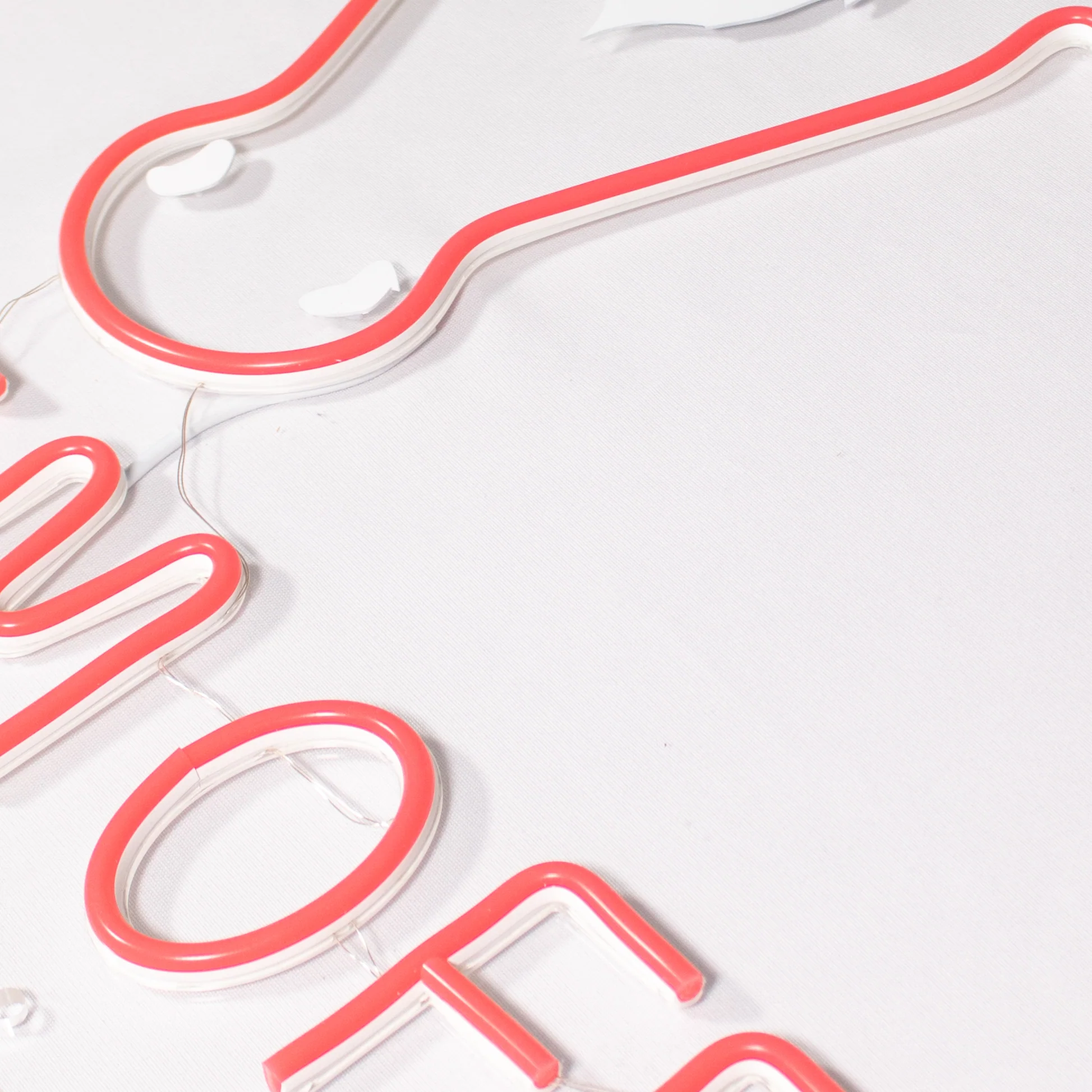 Saw 'Em Off Neon Sign - Image 7